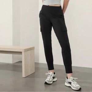 Athleta Venice High Rise Cargo Jogger Black 2X Pockets Athletic Travel Gym Yoga